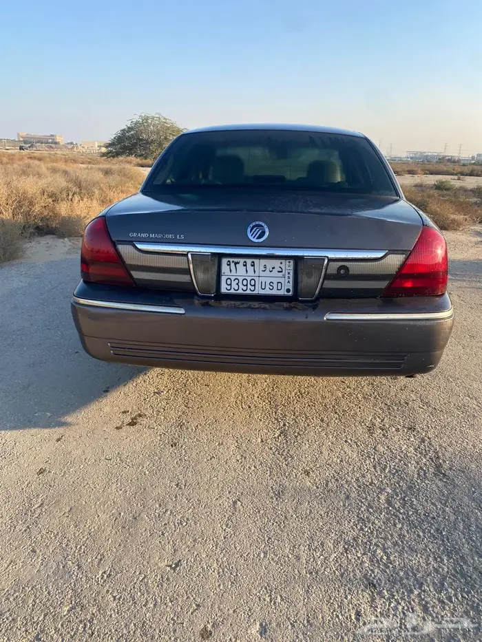 فورد جراند ماركيز 8