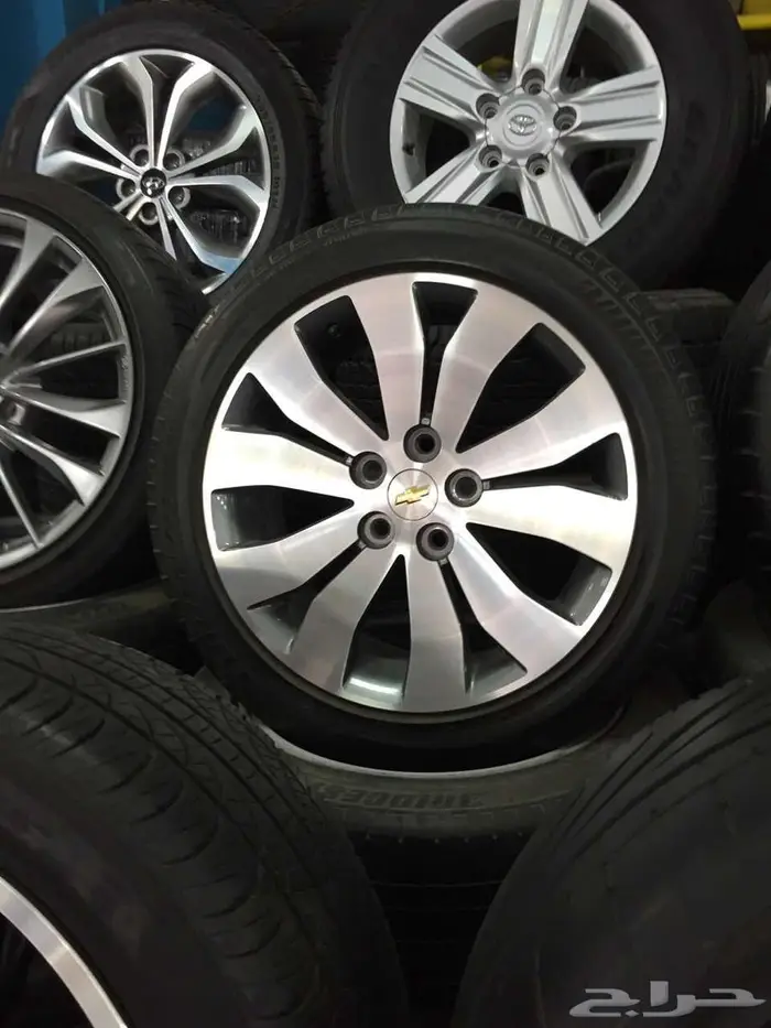 توفر لدينا تأجير جميع انواع الجنوط BMW الاصليه 8