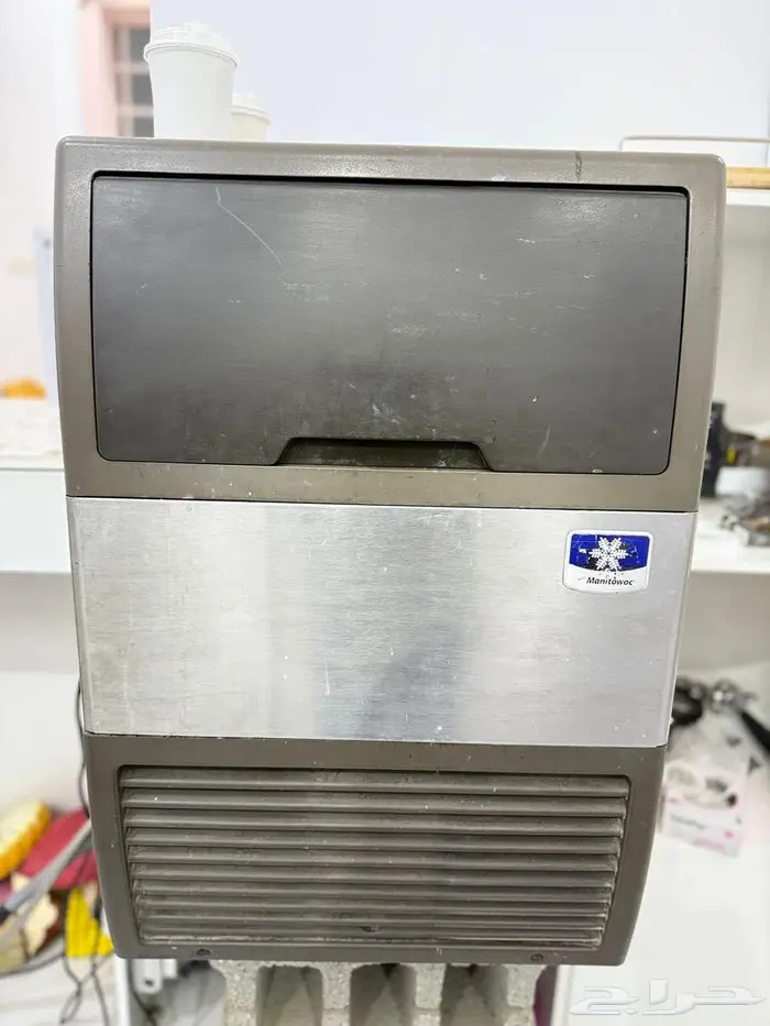 صانعة ثلج امريكي 0