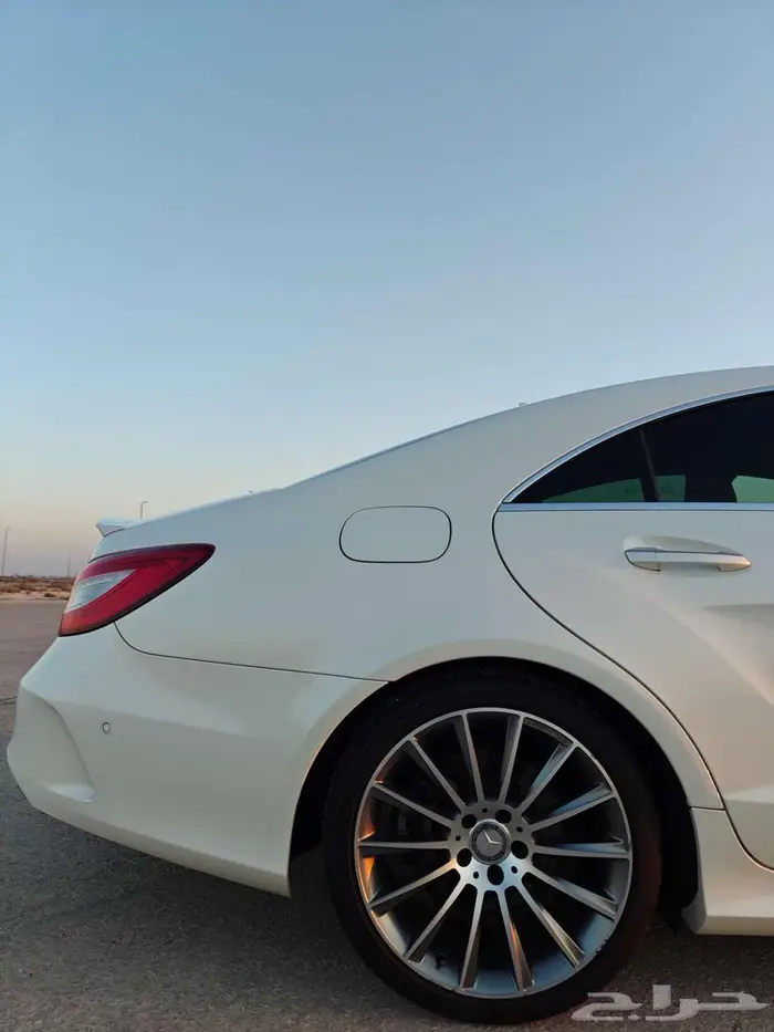 مرسيدس2016 550 CLS بحالة الوكالة 13
