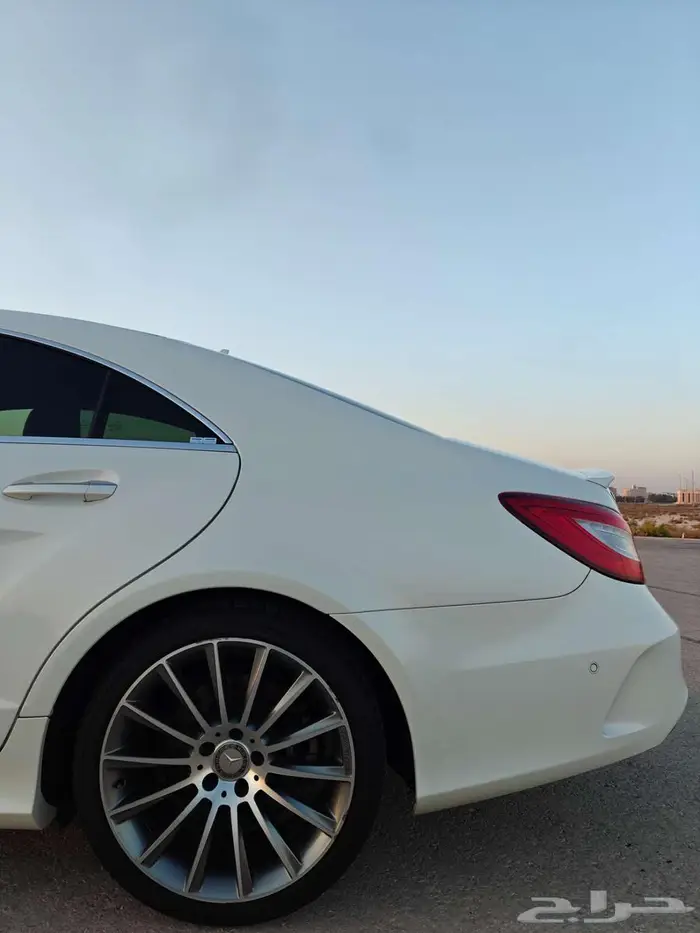 مرسيدس2016 550 CLS بحالة الوكالة 11