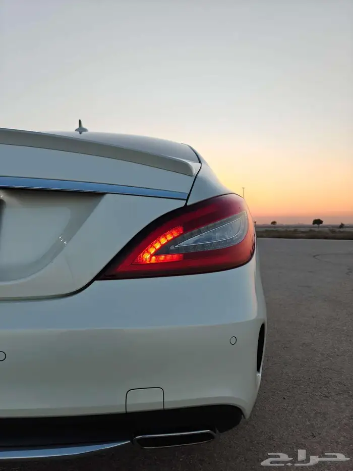 مرسيدس2016 550 CLS بحالة الوكالة 19