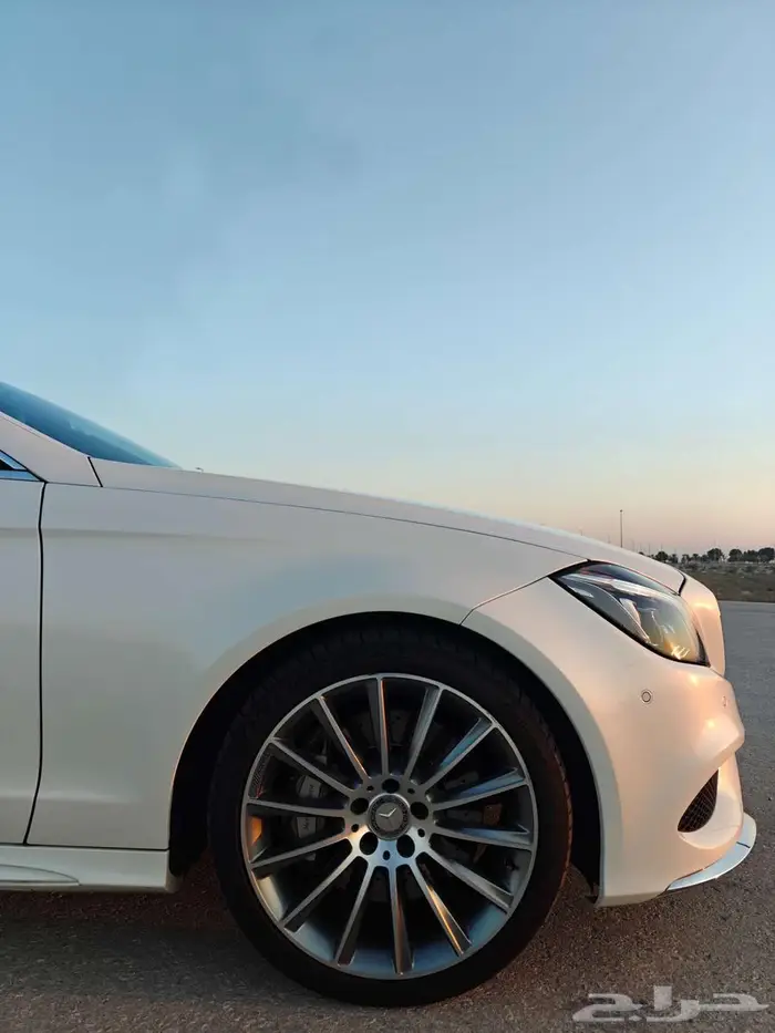 مرسيدس2016 550 CLS بحالة الوكالة 12
