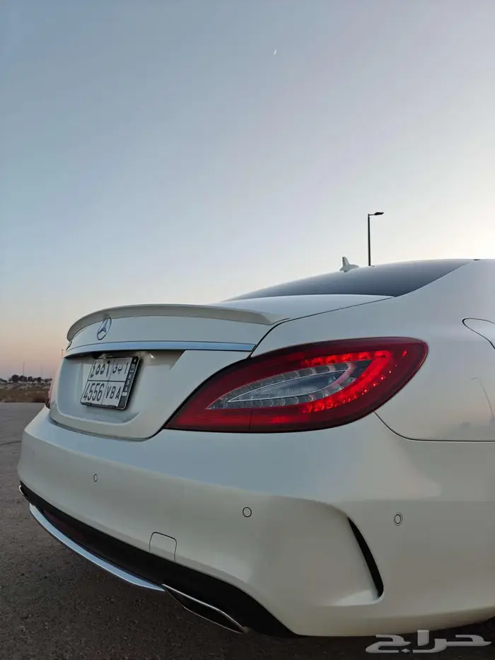 مرسيدس2016 550 CLS بحالة الوكالة 17