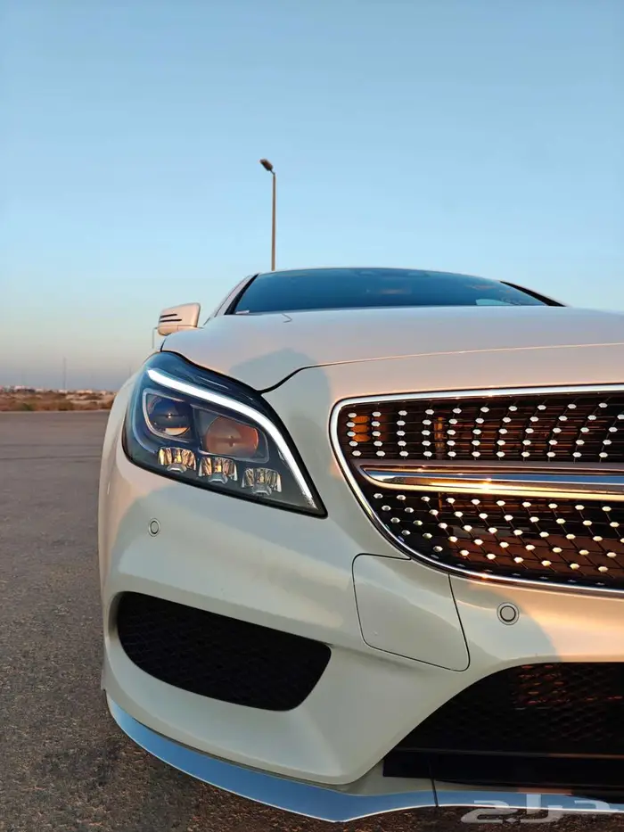 مرسيدس2016 550 CLS بحالة الوكالة 7