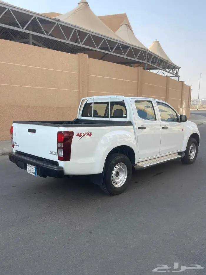 ايسوزو ديماكس 2016 دبل وكالة 6