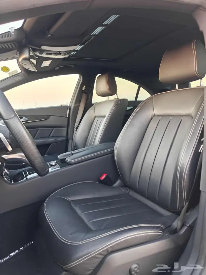 مرسيدس2016 550 CLS بحالة الوكالة 33