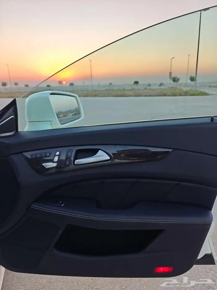 مرسيدس2016 550 CLS بحالة الوكالة 43