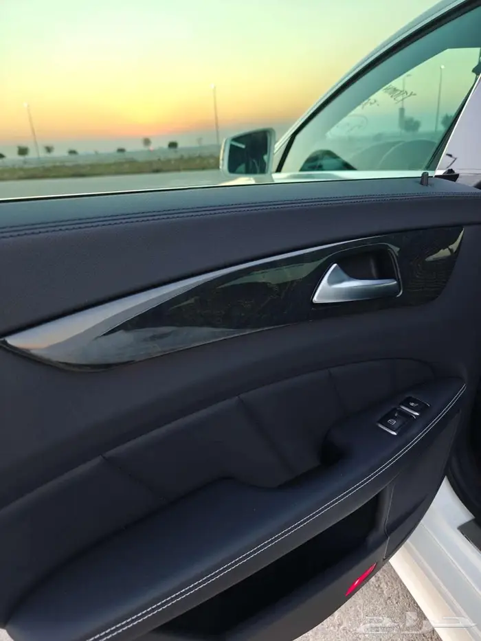 مرسيدس2016 550 CLS بحالة الوكالة 46