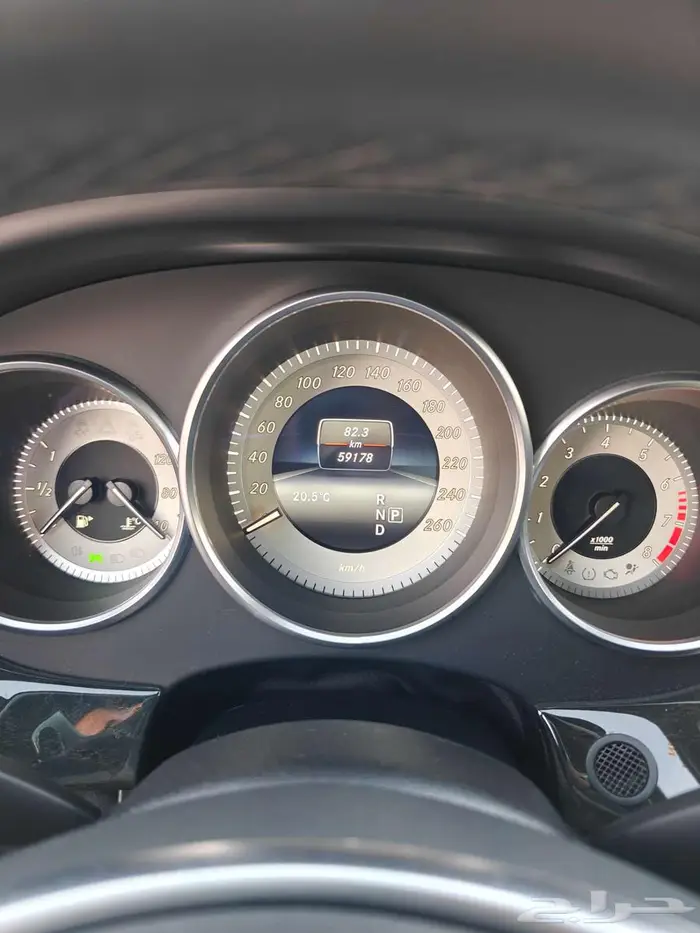 مرسيدس2016 550 CLS بحالة الوكالة 26