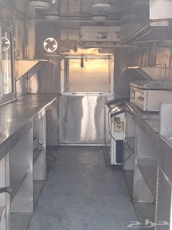 للبيع فود ترك مجهز بالكامل 0