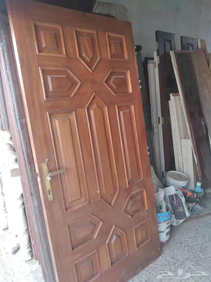 ابواب خشب مستخدم نظيف 3