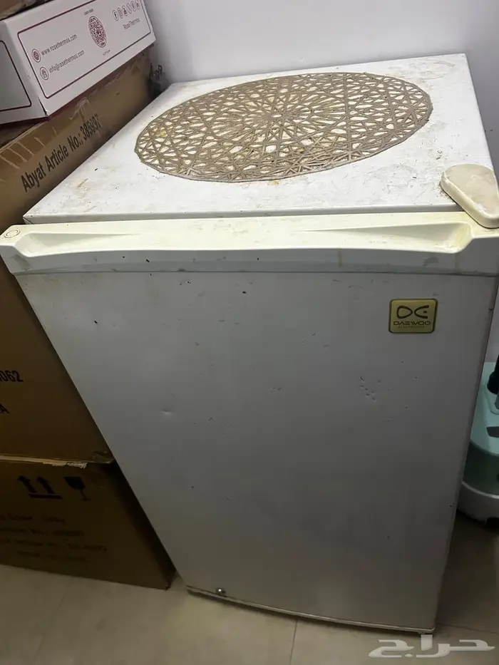 ثلاجه صغيره وزوليه 4 في 3 0