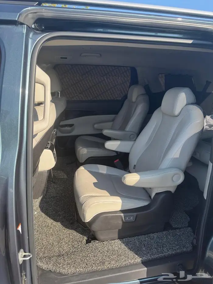 كيا كارنفال 2021 8