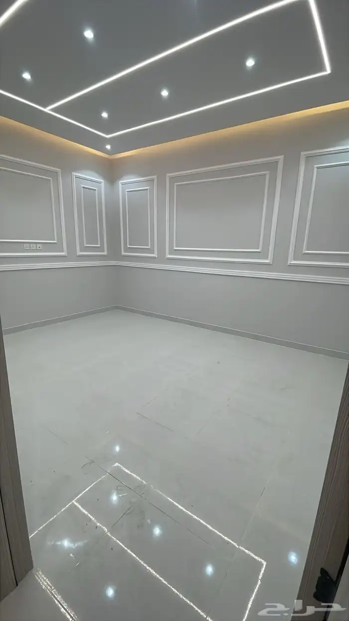 للبيع دور تأسيس دورين حي ملحق النفل شغل راقي وتصميم فخم وممي 4