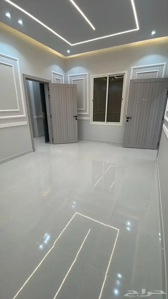 للبيع دور تأسيس دورين حي ملحق النفل شغل راقي وتصميم فخم وممي 8