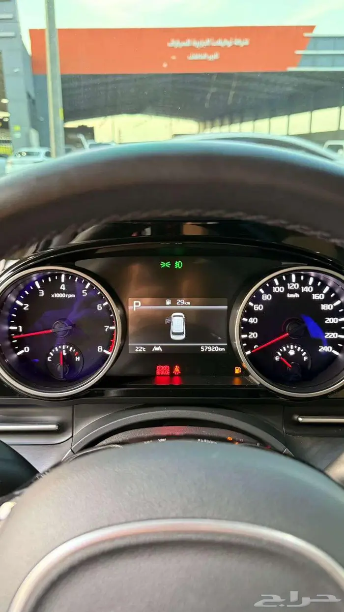 كيا كرنفال 2021 بنزين عداد 57 الف فل كامل 12
