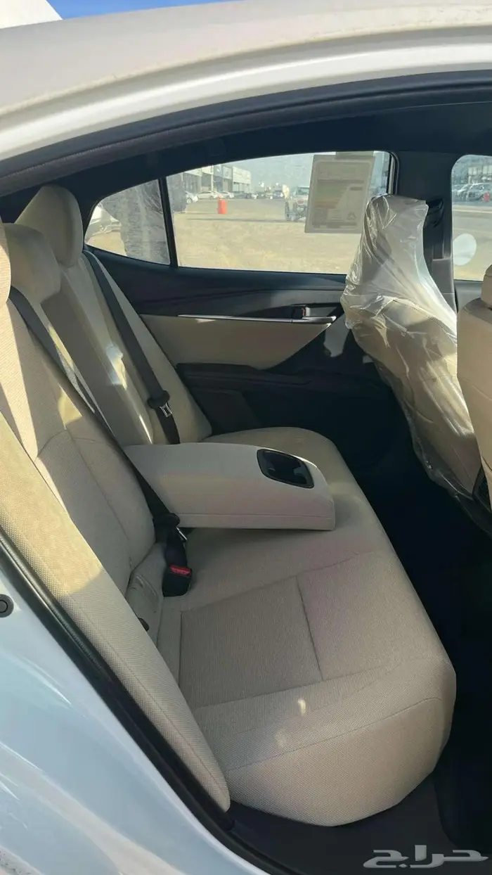 تويوتا كامري E بنزين 2025 - كاش و أقساط 11