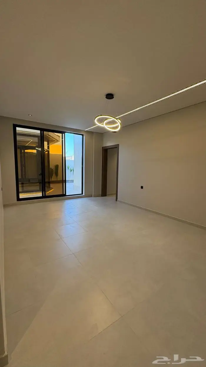 ملحق للبيع بحي الرحمانية ( مصعد مشب جلسة بالسطح مطبخ راكب) 10