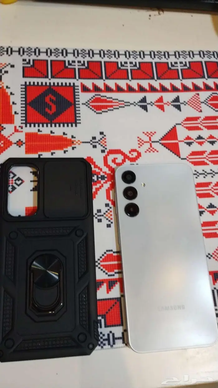 جوال اصلي للبيع معى غلاف للجوال 1