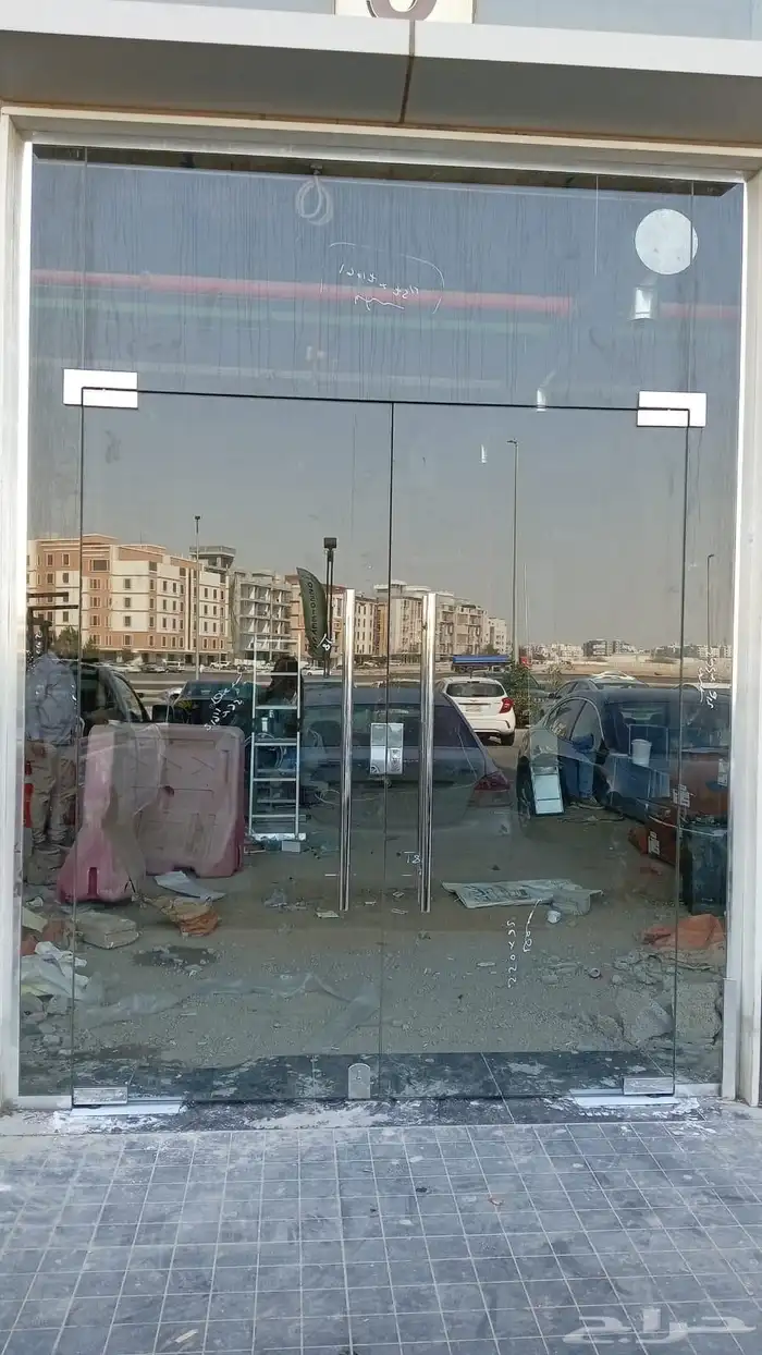 واجهة 12ملم سيكوريت مع فريم فضي 0