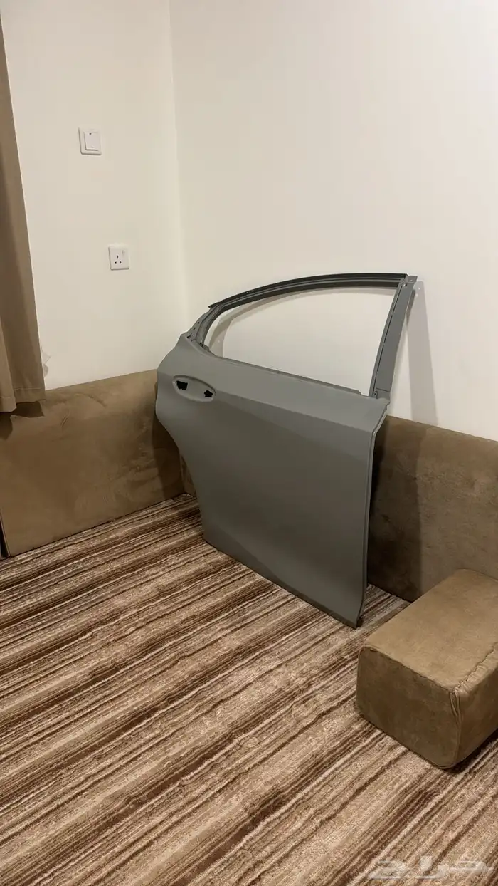 باب لكزس es250aa 2025 خلفي يمين وكالة 0