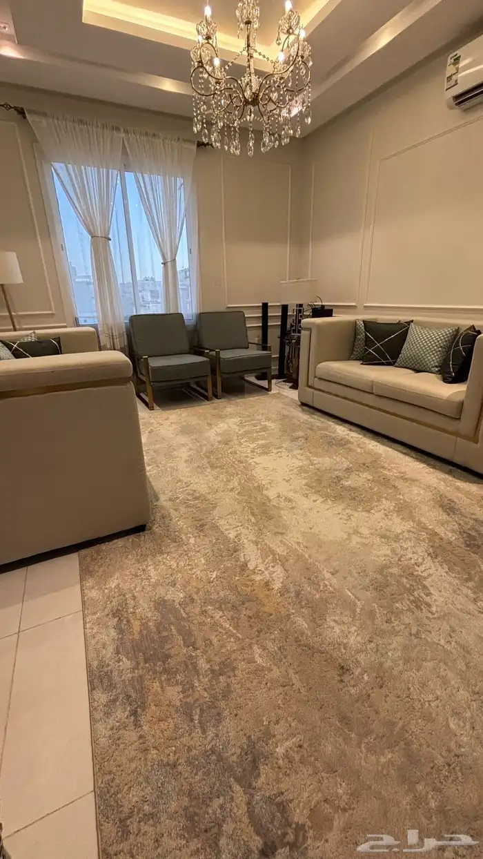 كنب من سيتي دبليو مع طاوله استقبال صغيره بالمربايه 3