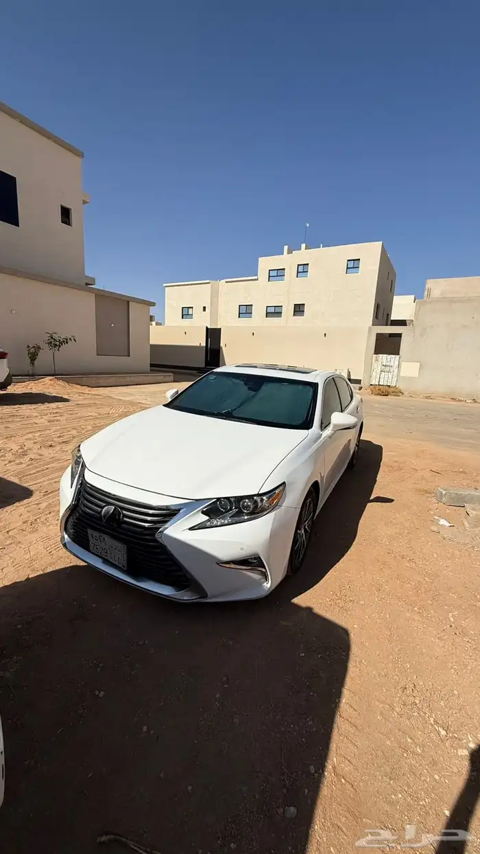 للبيع لكزس 2017 3