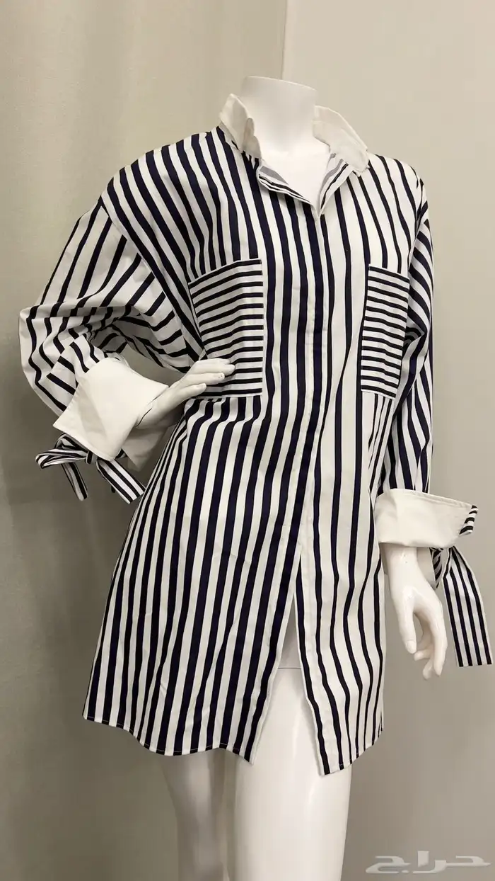 تيشرتات وبلايز كفالي دوتشي قبانا وكرولينا  سكارف فالنتيو 15