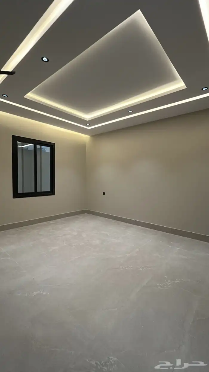 دور فاخر للبيع بحي الشروق يمين 7 غرف على الكود السعودي 2