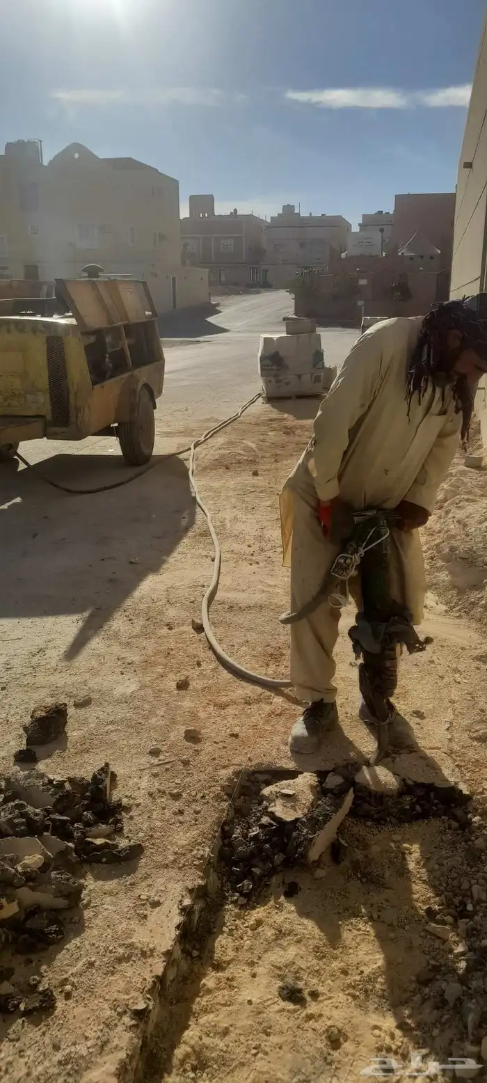 كمبريسر للإيجار وتكسير قواد رسيف حديد تنظيف 2