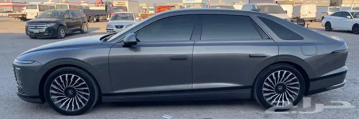 ازيرا 2023 وارد كوريا 4