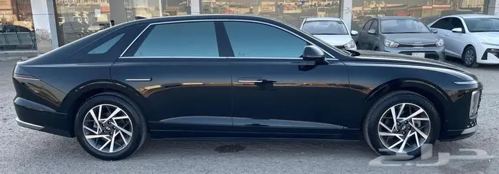 ازيرا 2025 وارد كوريا 3