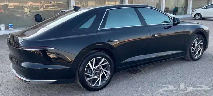 ازيرا 2025 وارد كوريا 4