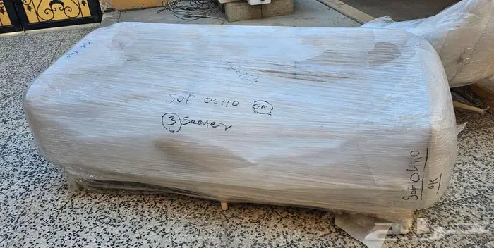 مجلس مكتبي او بيتي جديد بالكرتون لون بيج 1