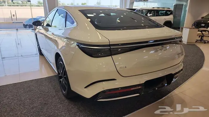 انطلق نحو المستقبل بسيارة BYD سيل 7 م2026 4