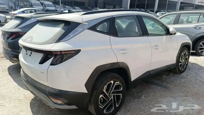 هيونداي توسان 1.6 كومفورت 2025 12