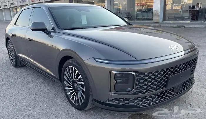 ازيرا 2023 وارد كوريا 2