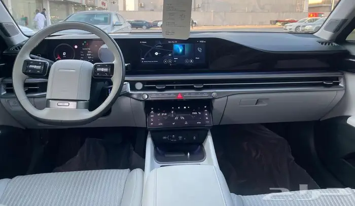 ازيرا 2023 وارد كوريا 26