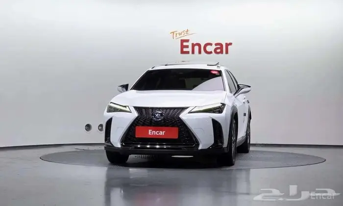 لكزس UX هايبرد 2021 - وارد كوريا 3