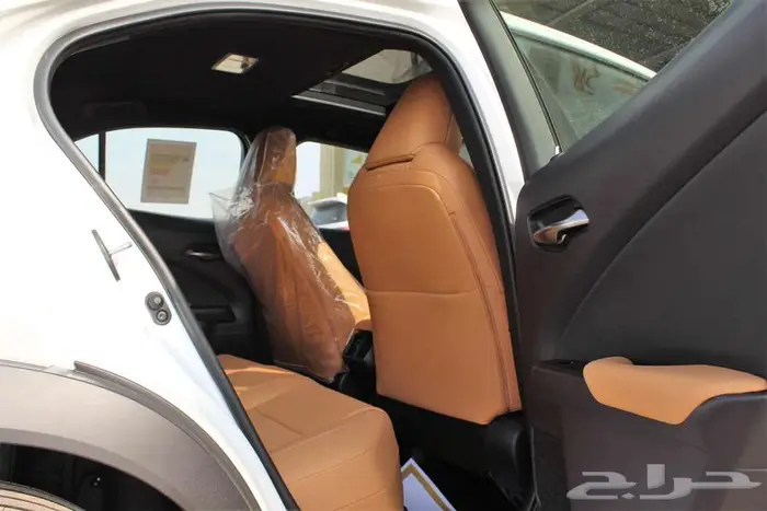 لكزس - UX300 خليجي هايبرد - 2025 - فل كامل-اقل سعر 14