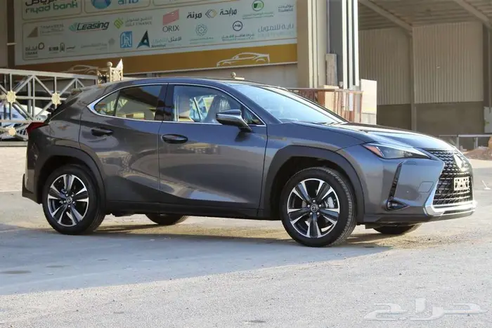 لكزس - UX300 خليجي هايبرد - 2025 - فل كامل-اقل سعر 16