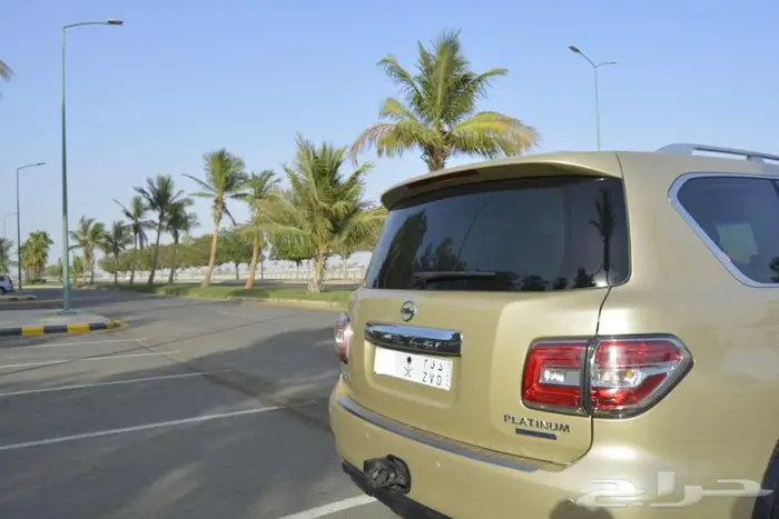 جيب نيسان باترول 2014 بلاتنيوم 14