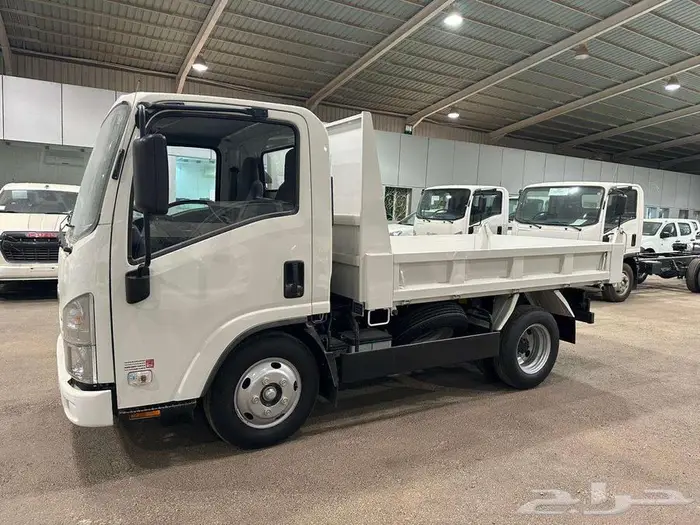 ايسوزو قلاب 3 طن مكيف يابانى موديل 2025 7