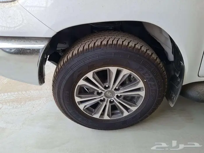 تويوتا هايلوكس S-GLX ديزل 2025 - عروض 50 50 6