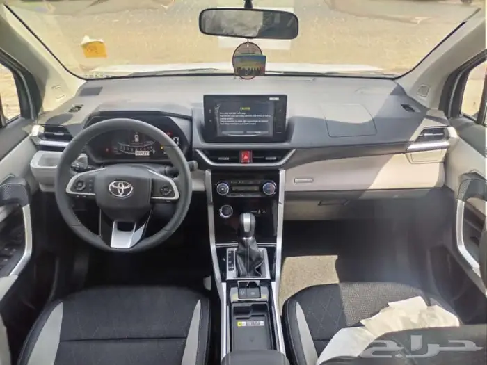 تويوتا فيلوز 2025 GLX عبداللطيف جميل 7