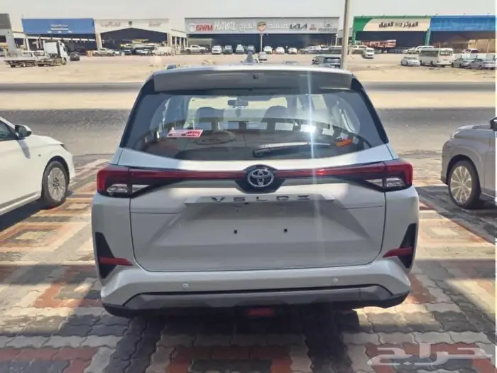 تويوتا فيلوز 2025 GLX عبداللطيف جميل 11