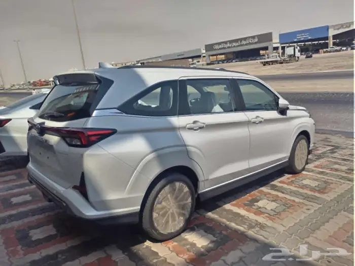 تويوتا فيلوز 2025 GLX عبداللطيف جميل 12