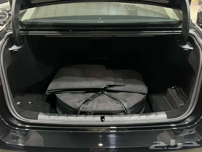 بي ام دبليو 735i موديل 2026 اصفار 26