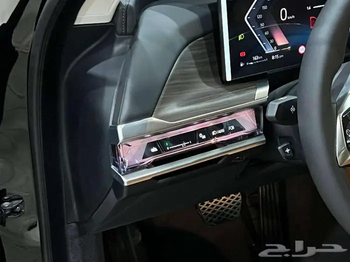 بي ام دبليو 735i موديل 2026 اصفار 12